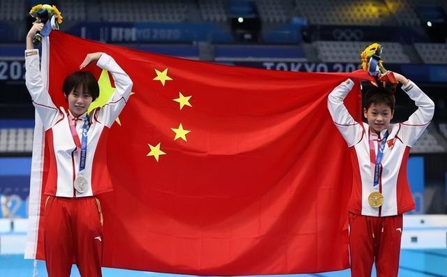 厄瓜多尔选手在跆拳道比赛中勇夺金牌